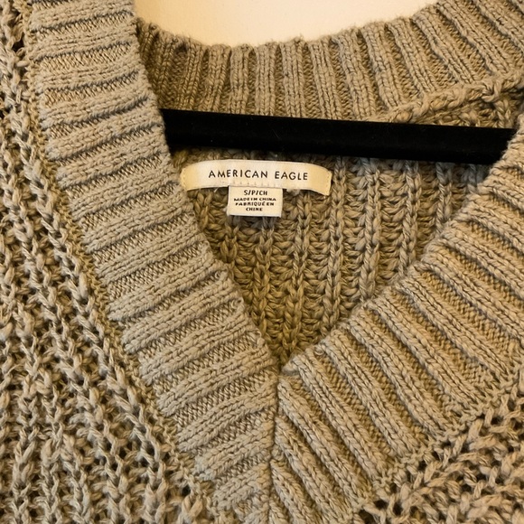 Olive sweater - Picture 2 of 2